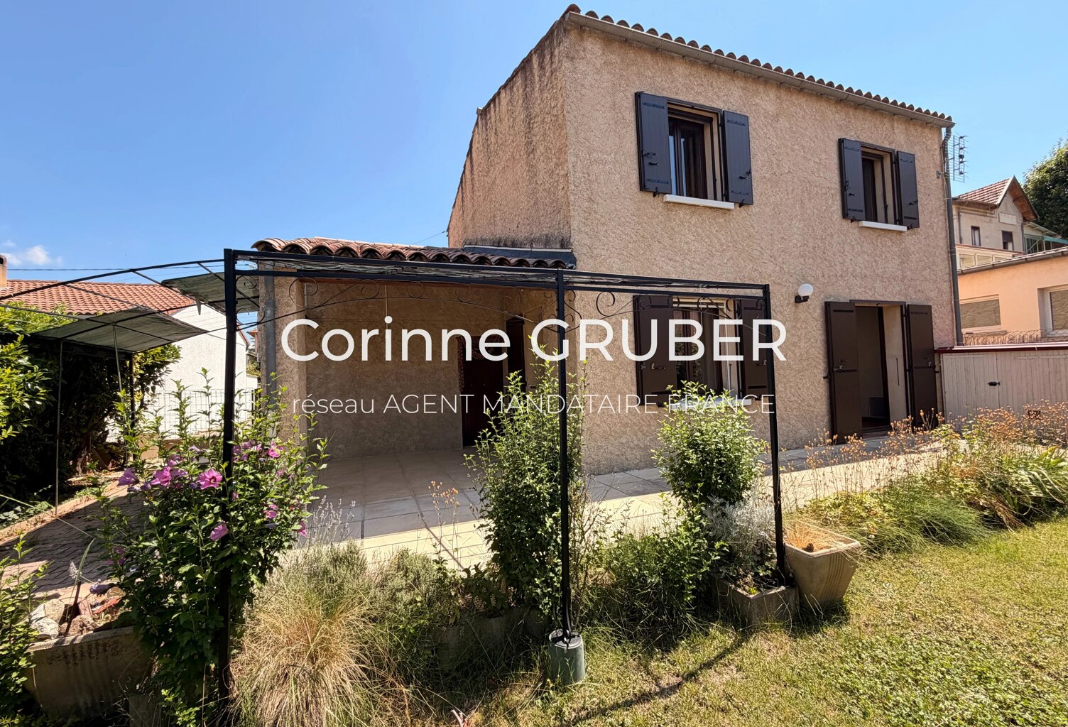 EXCLUSIVITÉ - DIGNE PROCHE CENTRE - TYPE 4 AVEC GARAGE ET CELLIER SUR 445 M² DE TERRAIN CLOS — photo 1