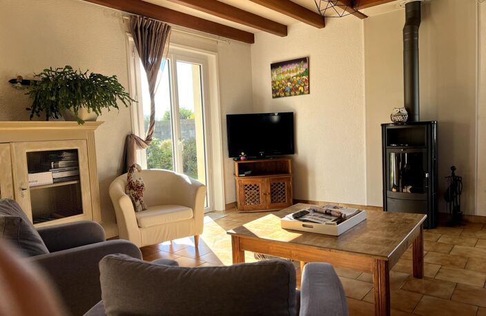 Charmante maison familiale avec dépendances sur 1 390 m²  Angles — photo 3