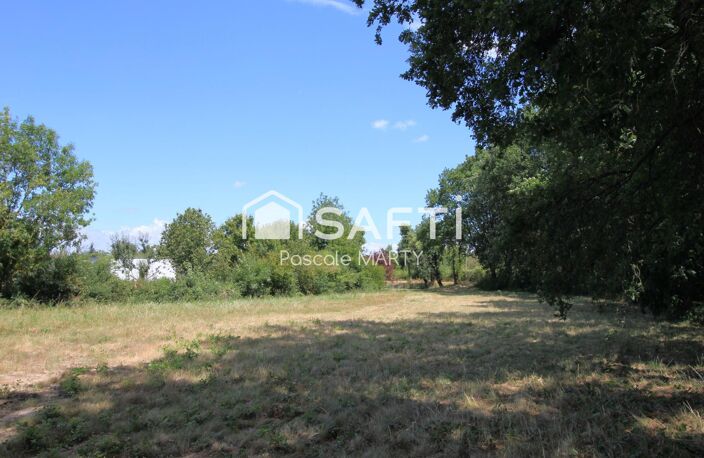 Beau terrain plat au calme, viabilisé. — photo 2