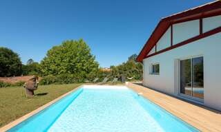 Maison 7 Pièces 182 m² à vendre à Ahetze (64210)
