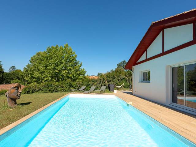 Villa T7 avec un appartement indépendant — photo du bien