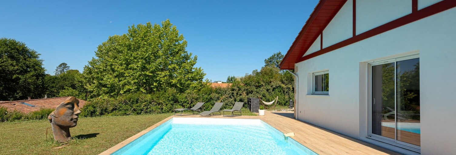 Maison 7 Pièces 182 m² à vendre à Ahetze (64210)