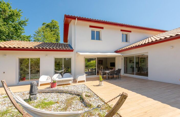 Villa T7 avec un appartement indépendant — photo 4