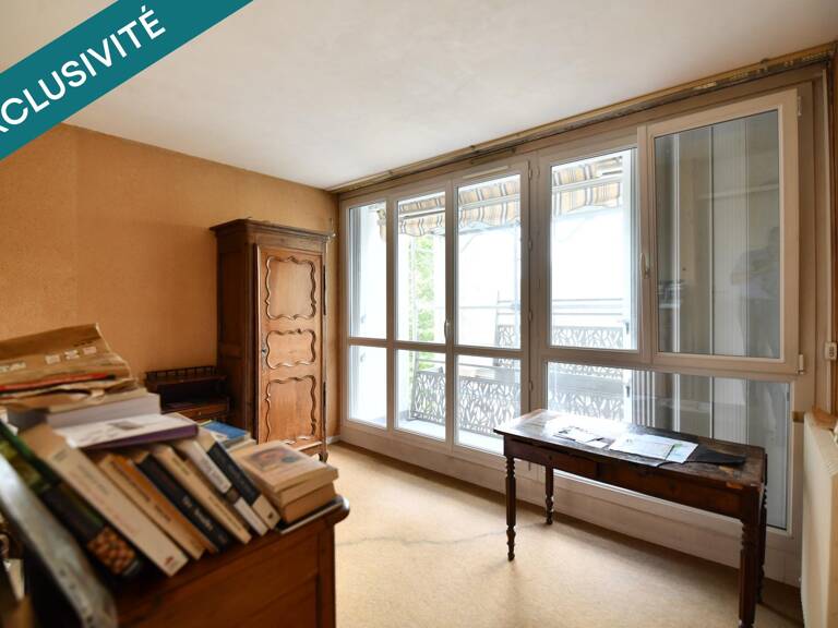Appartement de quatre pièces! Ravalement recemment réalisé! — photo 1