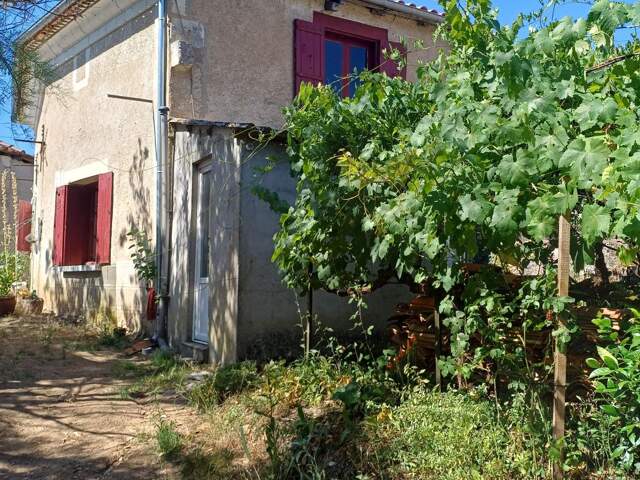 Campagne. Toitures neuves. Fosse septique neuve. Terrain — photo du bien