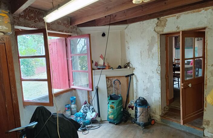 Campagne. Toitures neuves. Fosse septique neuve. Terrain — photo 4