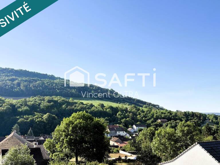 Maison paroissiale à rénover dans un cadre verdoyant — photo 1