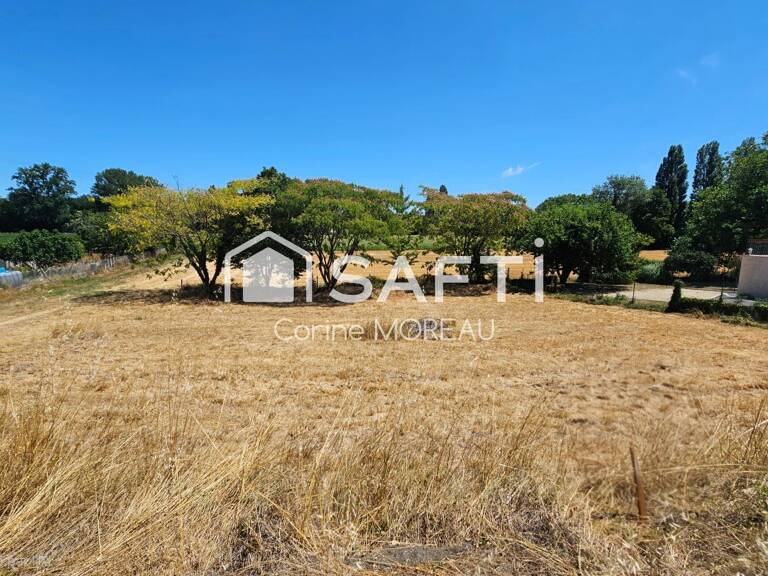 Terrain constructible,800m²,arboré,non viabilisé — photo 1