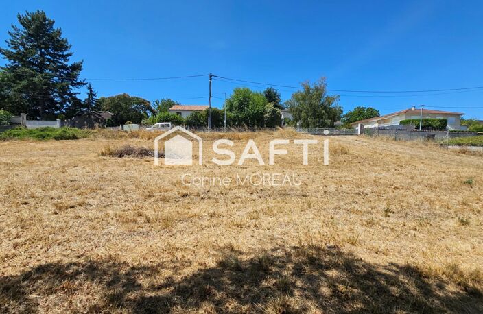 Terrain constructible,800m²,arboré,non viabilisé — photo 3