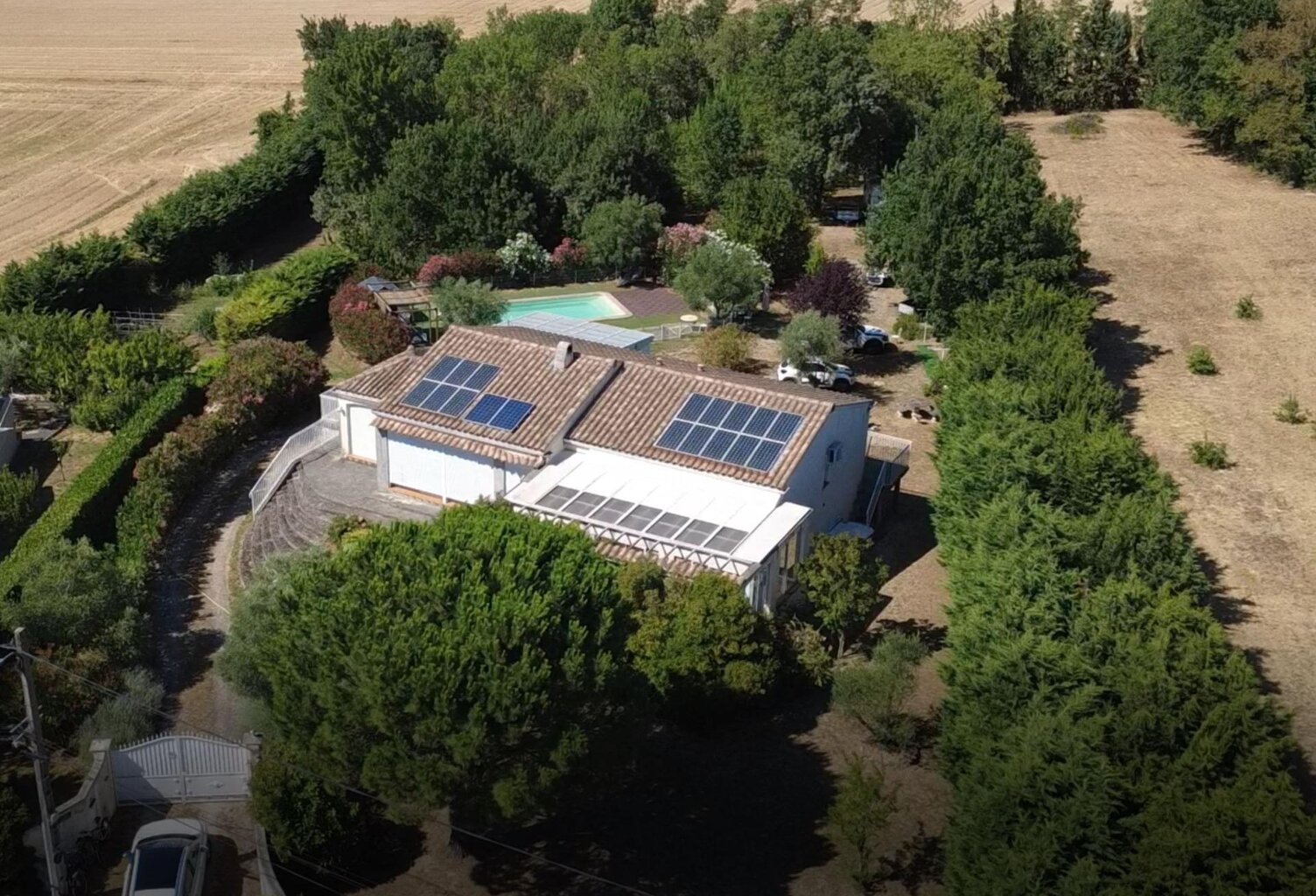 À Castelnaudary  Maison familiale avec piscine sur plus de 5 000 m² de terrain arboré — photo 1