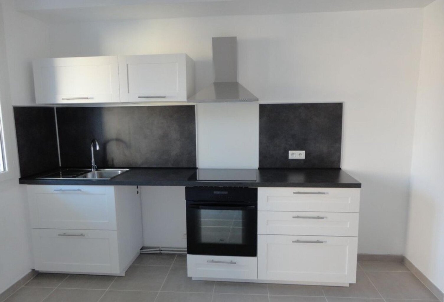 Trés beau T3 de 78 m²  Centre de Manosque + Cave de 12m² et Garage de 34 m² — photo 1