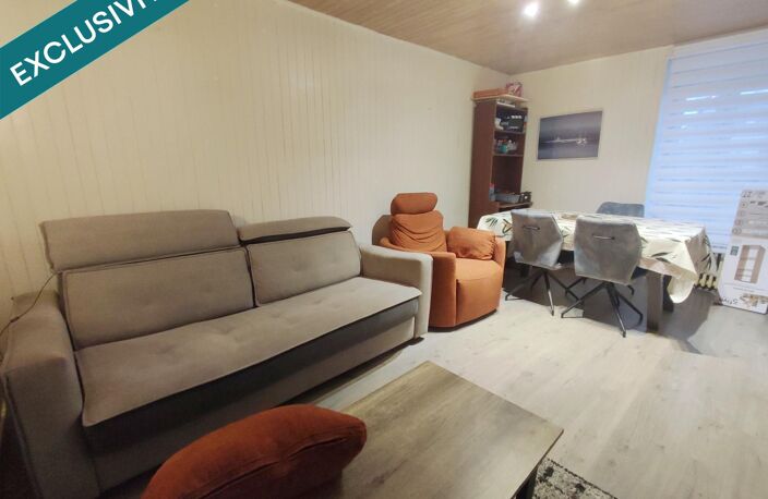 Immeuble de rapport avec local commercial, appartement et cour  Centre-bourg de Taulé — photo 4