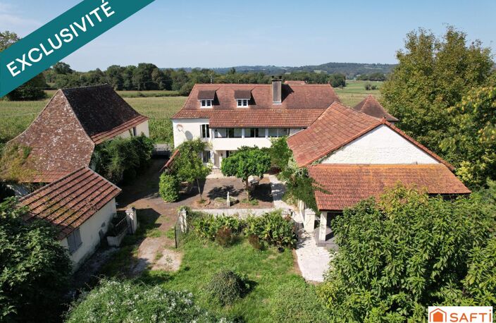 Authentique Béarnaise 213M2 avec dépendances et jardin à l'anglaise — photo 2