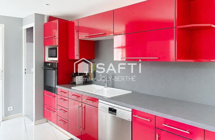 IMMEUBLE 145 M² - SECTEUR MESLAY DU MAINE / 53170 — photo 2