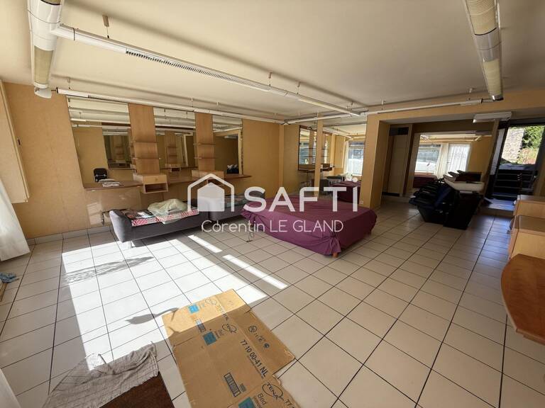 Immeuble en centre-bourg — photo 1