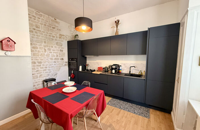 Maison 4 chambres dans l'hypercentre de Fontenay-le-Comte — photo 2