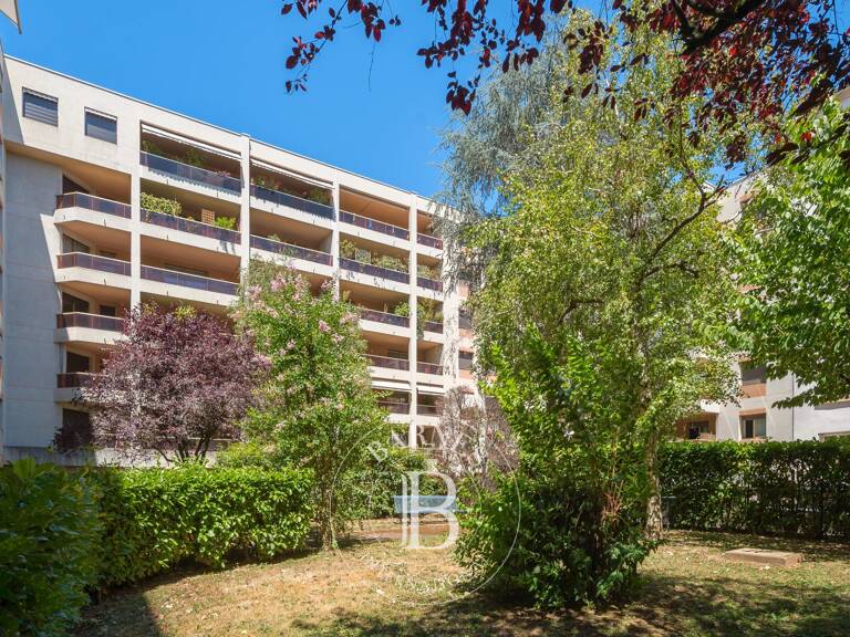 LYON 6- TETE D'OR- Appartement en étage élevé  de 147,10 m²  avec terrasse  - 3 chambres poss.4 - Garage double — photo 1