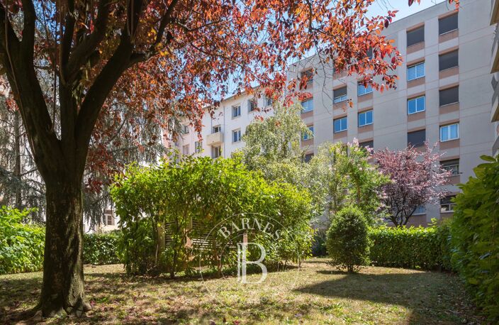 LYON 6- TETE D'OR- Appartement en étage élevé  de 147,10 m²  avec terrasse  - 3 chambres poss.4 - Garage double — photo 2