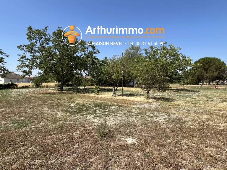 Terrain constructible de 1874 m² à Revel — photo 1
