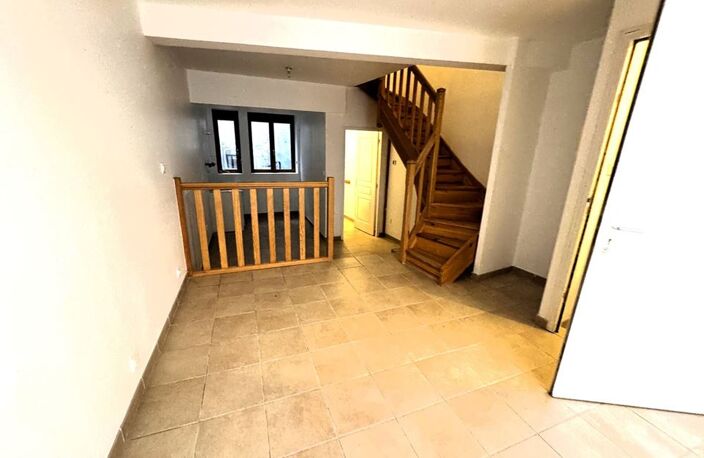 Immeuble - 108m ² — photo 4