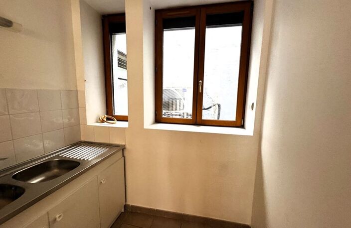 Immeuble - 108m ² — photo 5