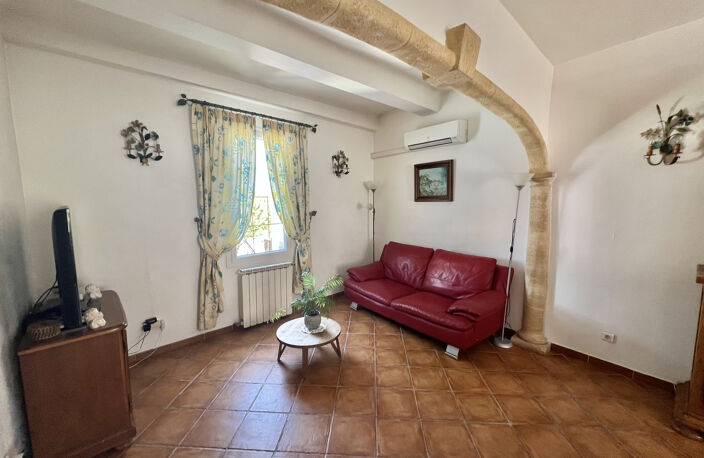 CABRIES : Charmante maison de village avec terrasse — photo 3