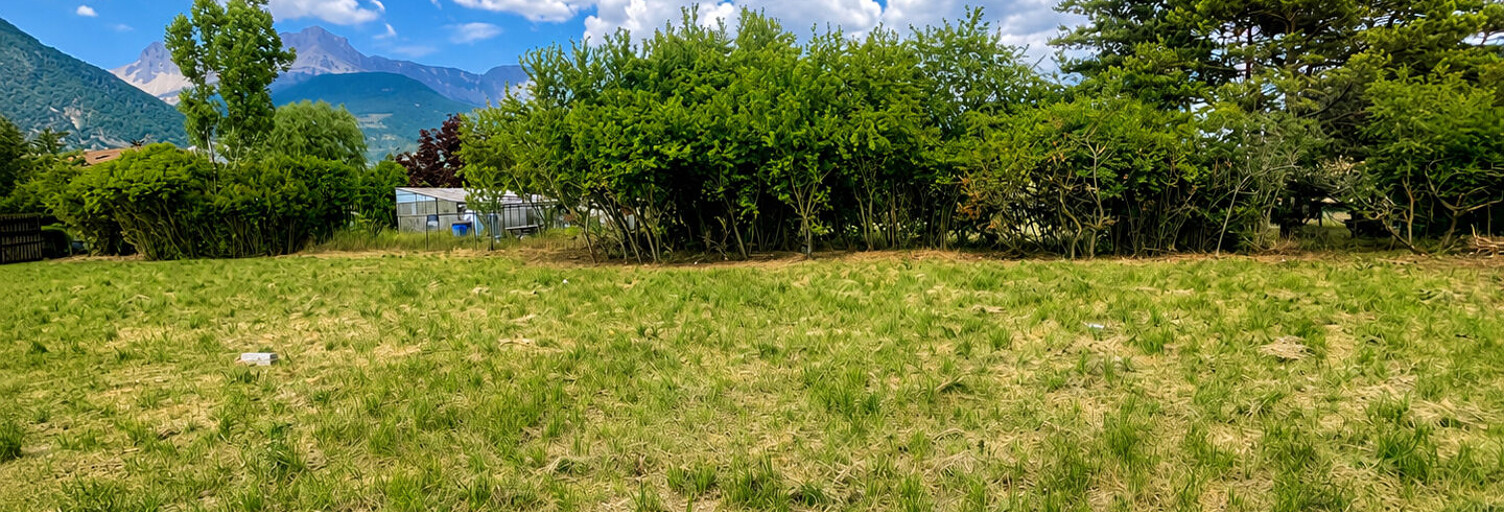 Terrain  1304 m² à vendre à Montmaur (05400)