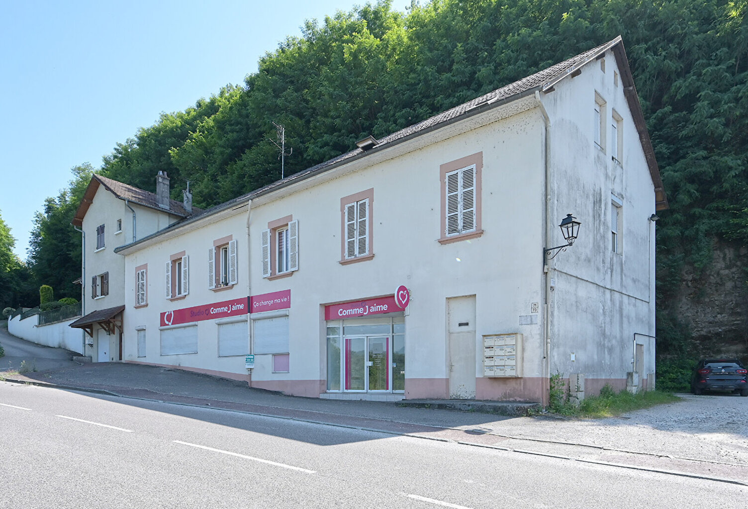 A VENDRE LOCAL COMMERCIAL A FORT POTENTIEL DE REHABILITATION — photo 1