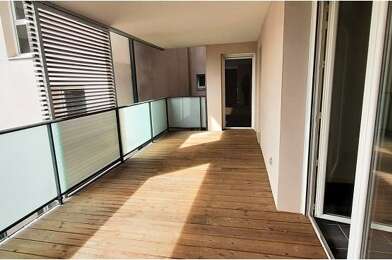 Appartement 3 pièces 881 €