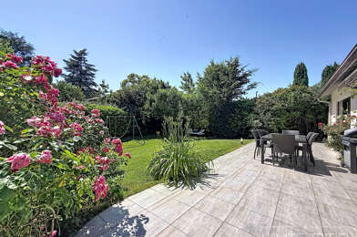 Maison 8 pièces 875500 €