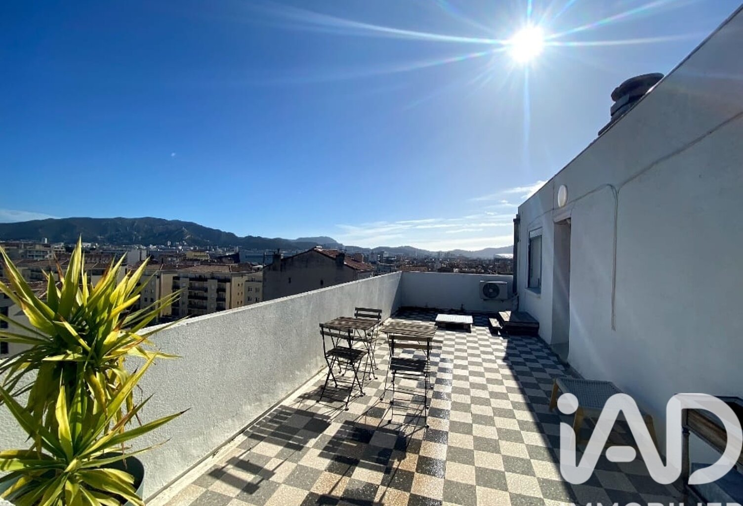 Vente Studio 1 pièce — photo 1