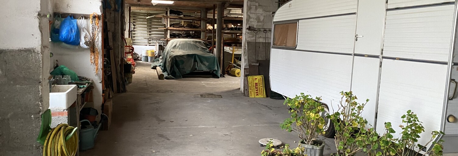 Garage  151 m² à vendre à Nantes (44100)