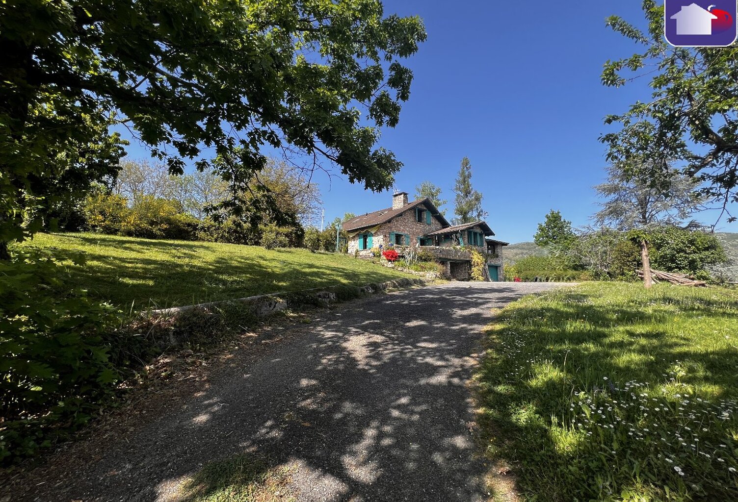 Vente maison 8 pièces 140 m² Foix (09000) — photo 1