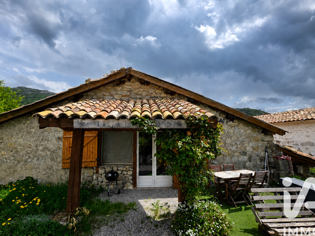 Vente Maison de campagne 7 pièces — photo du bien
