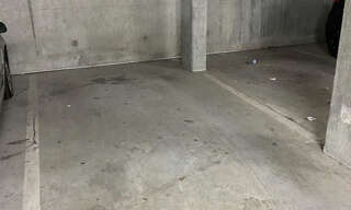 Garage   m² à vendre à Bordeaux (33000)