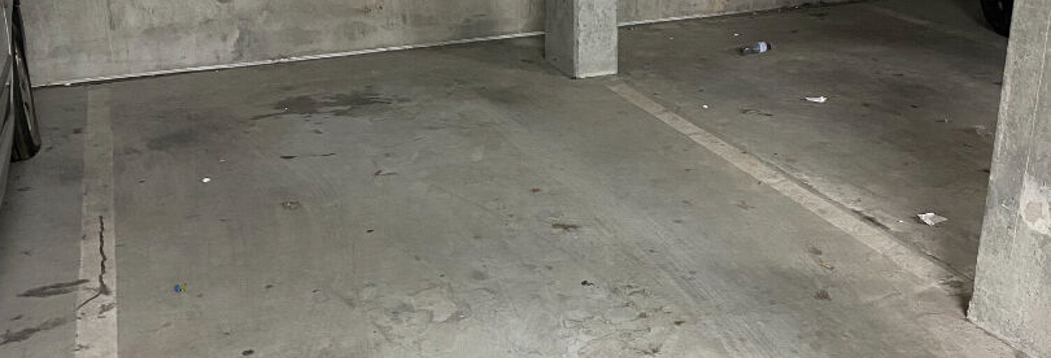 Garage   m² à vendre à Bordeaux (33000)