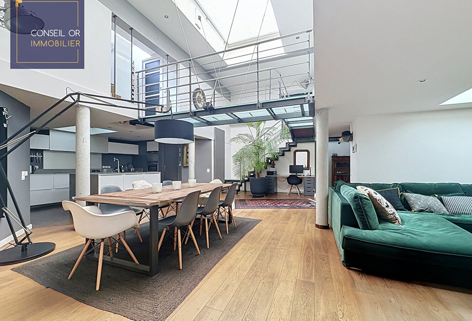 Loft atypique 180m2 - Jardin privatif - proximité immédiate  métro B Lyon Gerland — photo 1