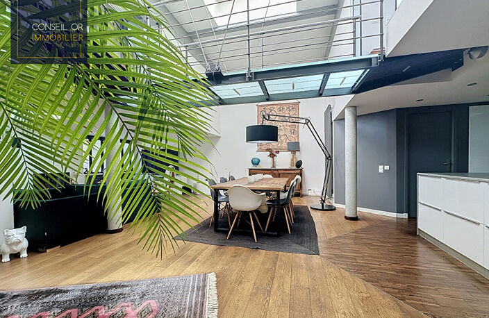 Loft atypique 180m2 - Jardin privatif - proximité immédiate  métro B Lyon Gerland — photo 2