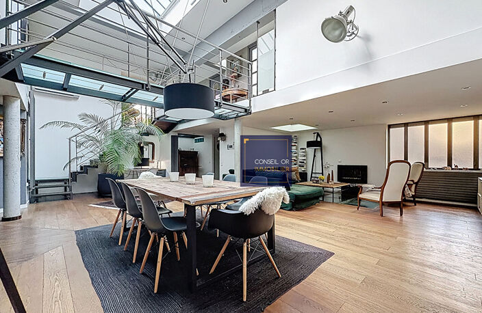 Loft atypique 180m2 - Jardin privatif - proximité immédiate  métro B Lyon Gerland — photo 4