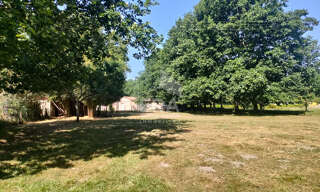 Terrain  1121 m² à vendre à Saint-Savin (33920)
