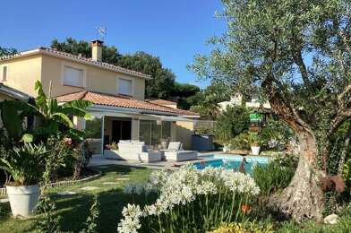 Maison 5 pièces 599000 €