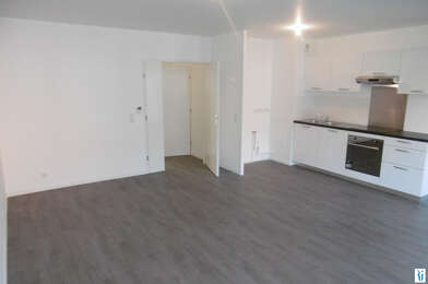Appartement 3 pièces 870 €