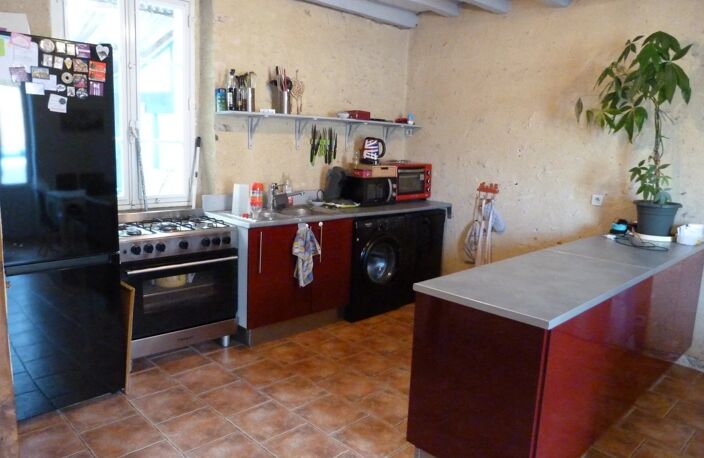 Proche Chateauroux : Bouges le Château : Maison T.4 - 3 Chambres 125 M² — photo 2