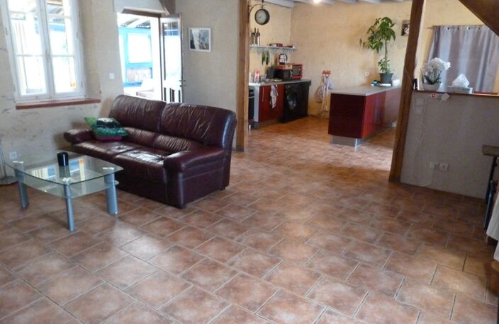 Proche Chateauroux : Bouges le Château : Maison T.4 - 3 Chambres 125 M² — photo 3