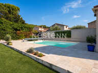 Maison T4 d'environ 115m² avec garage, jardin et piscine dans un lotissement sécurisé — photo 3