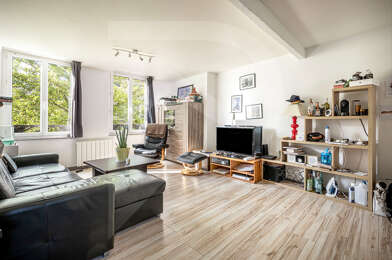Appartement 3 pièces 730 €