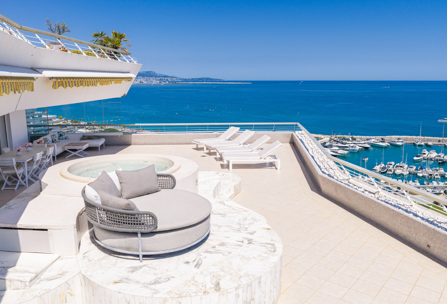 Villa sur le toit d'exception   Vue mer panoramique, terrass — photo 1