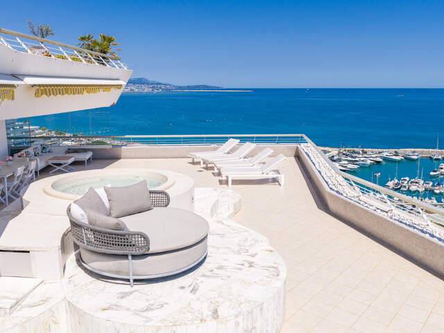Villa sur le toit d'exception   Vue mer panoramique, terrass — photo du bien