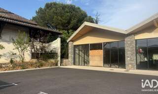 Commerce  142 m² à louer à Saint-Étienne-de-Fontbellon (07200)