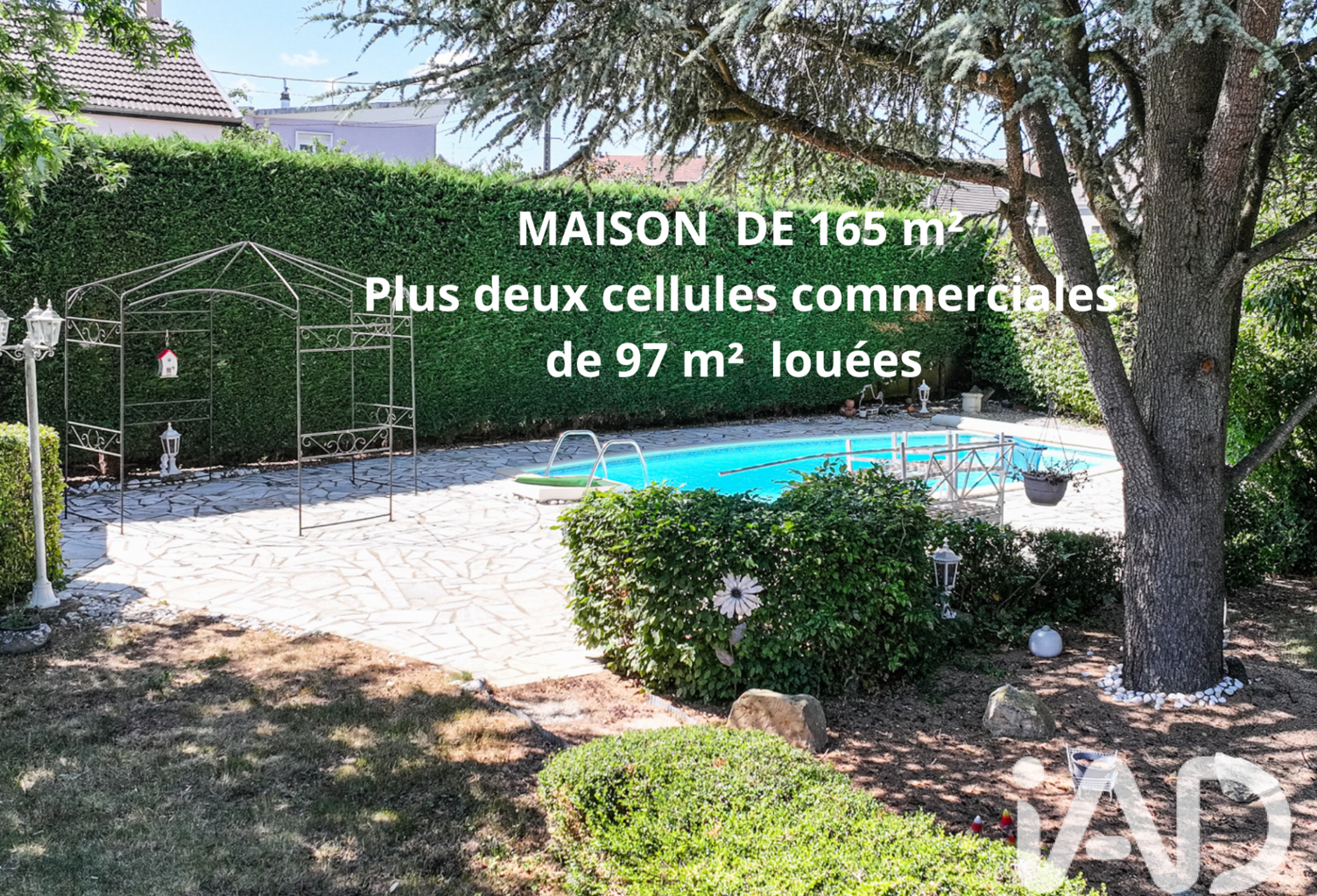 Vente Immeuble 268 m&sup2; — photo 1